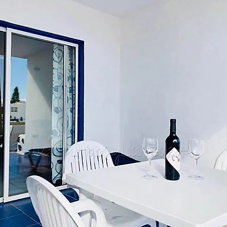 Bellisima 200m From The Ocean With Pool, Wifi Sat-tv Puerto del Carmen (Lanzarote)