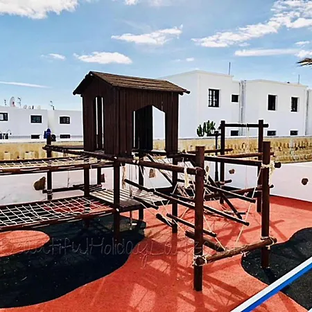 Bellisima 200m From The Ocean With Pool, Wifi Sat-tv *
